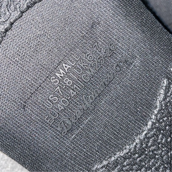 Dluxe by Dearfoam Memory Foam Slippers - Picture 5 of 6